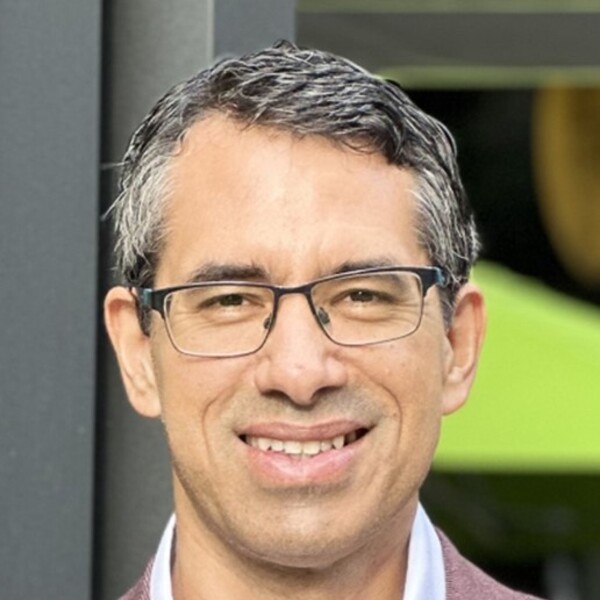 Dr. Taufik Valiante