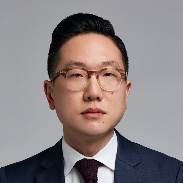 Dr. Christopher Kim
